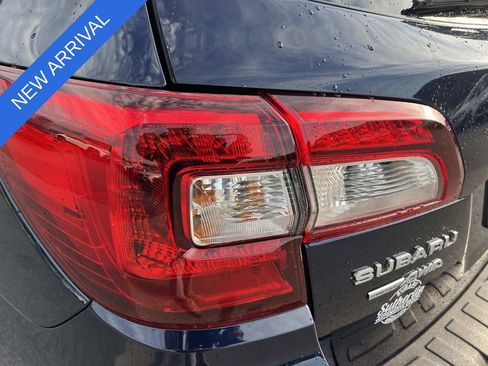Used 2018 Subaru Outback 3.6R Limited AWD/4WD image 10