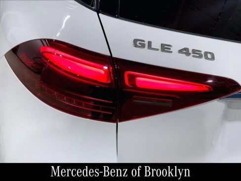 Used 2024 Mercedes-Benz GLE 450 GLE 450 image 31
