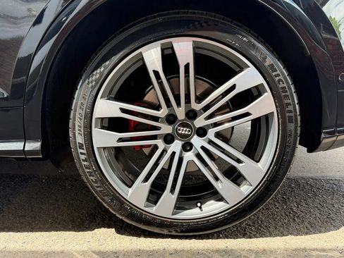 Used 2019 Audi SQ5 Prestige w/ Prestige Package AWD/4WD image 18