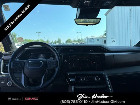 Used 2025 GMC Sierra 3500 Denali Ultimate AWD/4WD image 14
