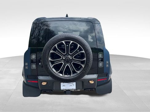 Used 2026 Land Rover Defender 110 OCTA AWD/4WD image 4