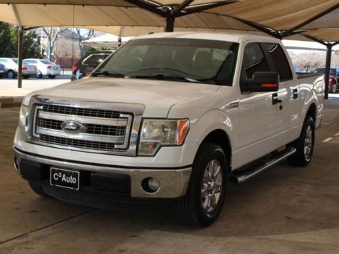 Used 2013 Ford F150 XLT w/ XLT Chrome Pkg image 3