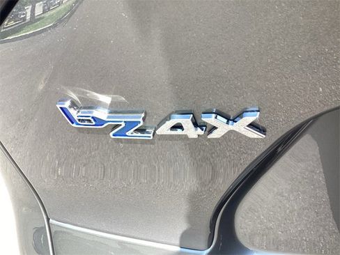 Used 2025 Toyota bZ4X FWD image 28