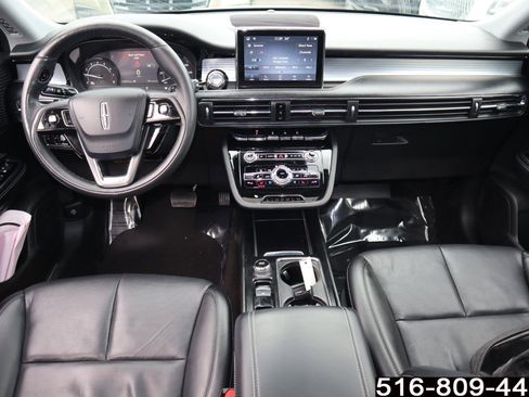 Used 2022 Lincoln Corsair AWD w/ Premium Package image 8