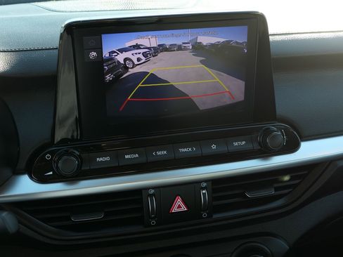 Used 2023 Kia Forte LXS image 19