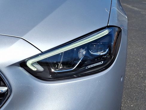 Certified 2026 Mercedes-Benz C 300 4MATIC Sedan image 9