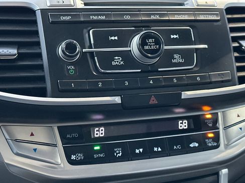 Used 2013 Honda Accord EX image 19