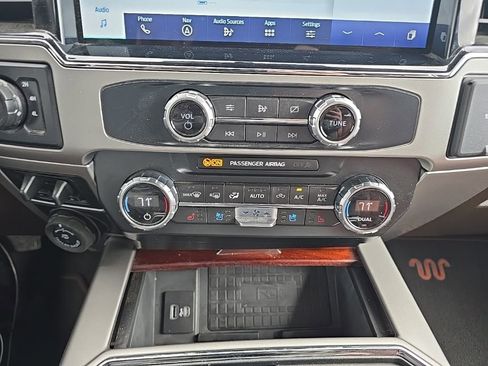 Used 2022 Ford F350 King Ranch w/ King Ranch Ultimate Package AWD/4WD image 25