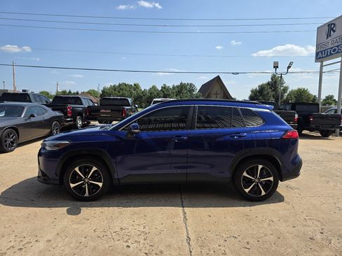Used 2023 Toyota Corolla Cross AWD Hybrid w/ Convenience Package image 4