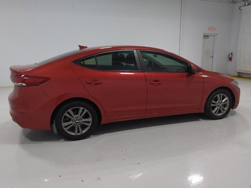 Used 2018 Hyundai Elantra SEL FWD image 10