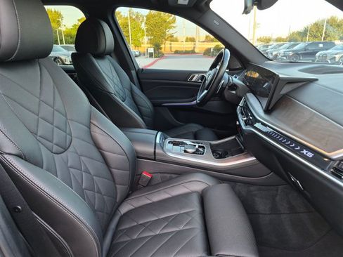 Used 2024 BMW X5 sDrive40i w/ M Sport Package RWD image 22
