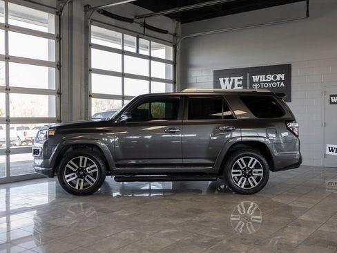 Used 2022 Toyota 4Runner Limited image 1
