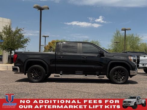 Used 2021 GMC Sierra 1500 4x4 Crew Cab w/ Sierra Value Package image 4