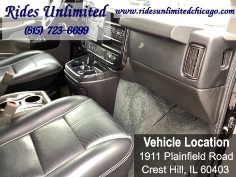 Used 2015 Chevrolet Express 2500 Extended RWD image 38