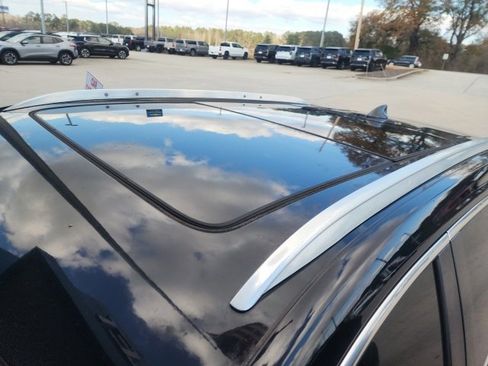 Used 2019 Cadillac XT4 Premium Luxury image 10