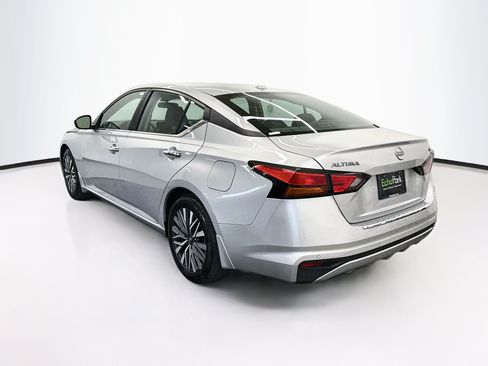 Used 2023 Nissan Altima 2.5 SV FWD image 5