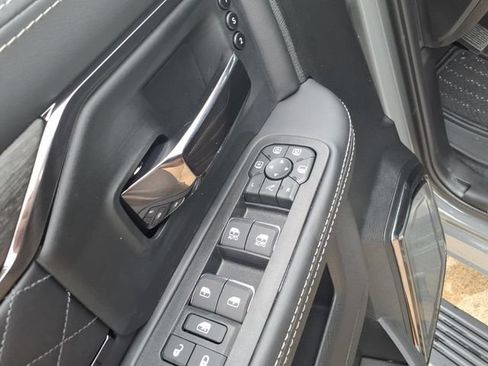 New 2026 RAM 2500 Limited AWD/4WD image 22