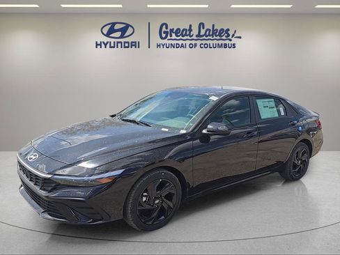 New 2026 Hyundai Elantra Sport FWD image 3