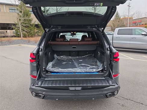 New 2026 BMW X5 xDrive50e w/ M Sport Package image 5