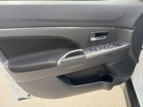 Used 2020 Mitsubishi Outlander Sport AWD image 15