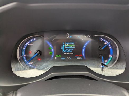 Used 2021 Toyota RAV4 SE w/ Weather & Moonroof Package AWD/4WD image 24