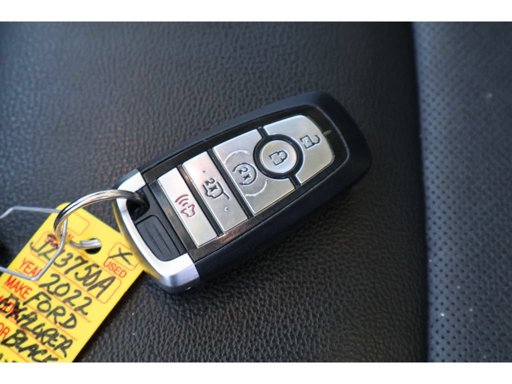 Used 2022 Ford Explorer Limited w/ Equipment Group 301A RWD image 38
