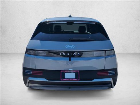New 2026 Hyundai Ioniq 5 SEL image 8