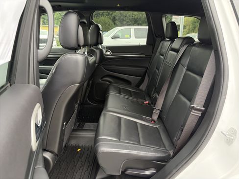 Certified 2022 Jeep Grand Cherokee Limited AWD/4WD image 7