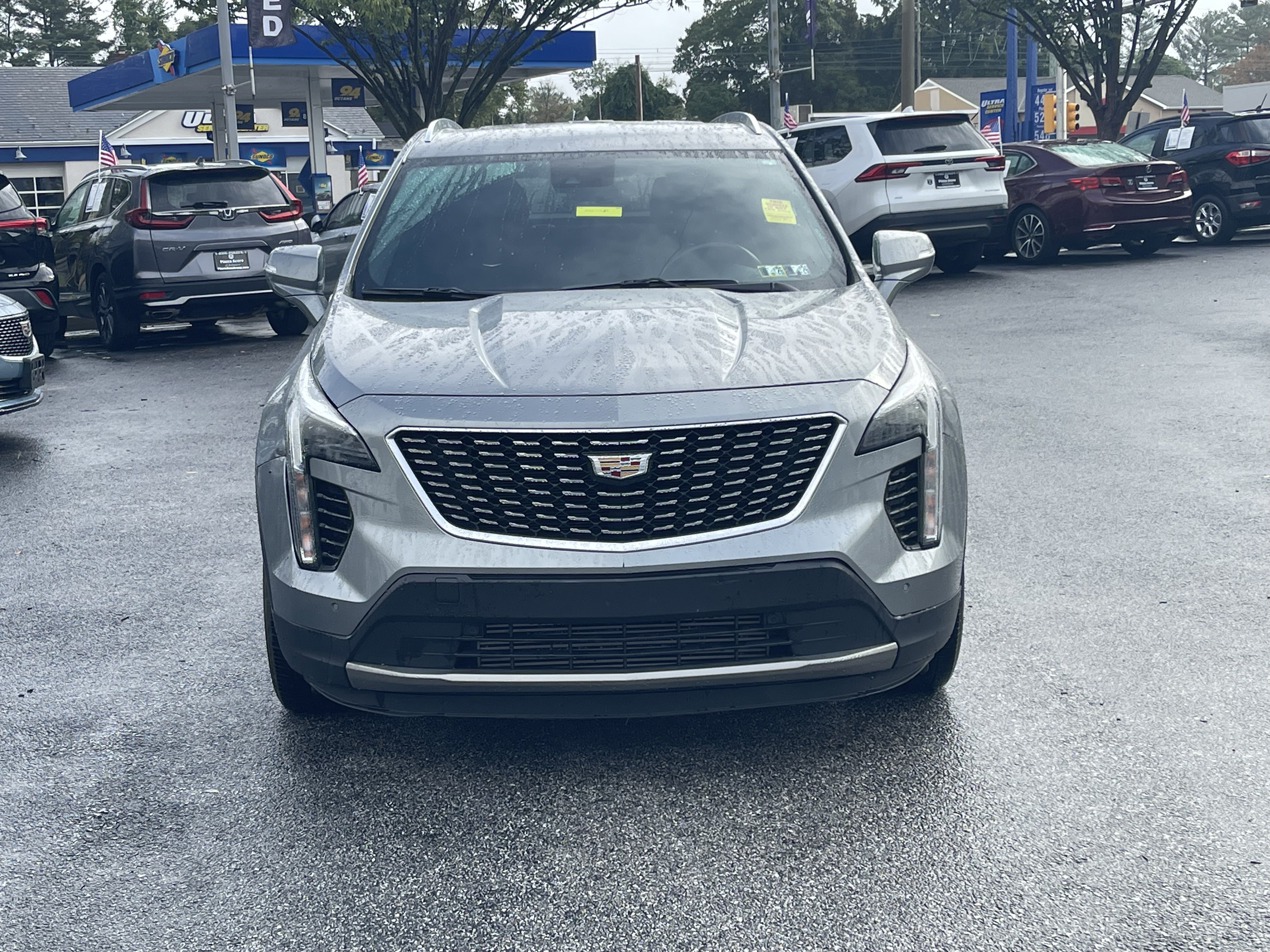 Used 2023 Cadillac XT4 Premium Luxury FWD image 3