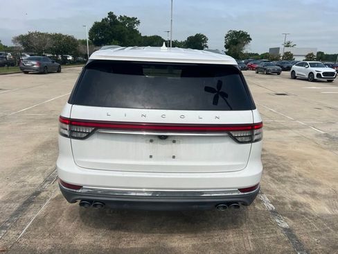 Used 2020 Lincoln Aviator Reserve AWD/4WD image 11