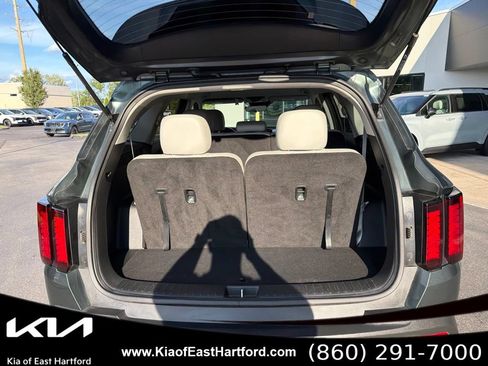 Certified 2023 Kia Sorento S AWD/4WD image 16