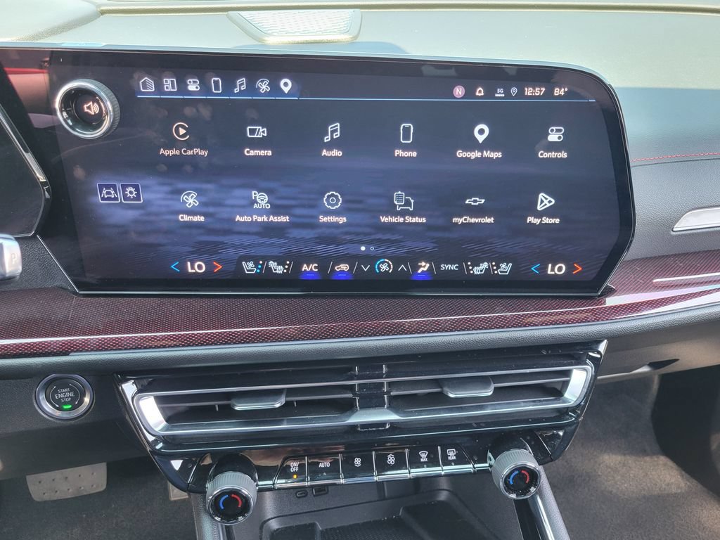 Used 2025 Chevrolet Traverse RS w/ LPO, Floor Liner Package FWD image 9