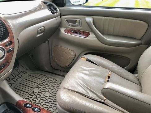 Used 2007 Toyota Sequoia Limited AWD/4WD image 19