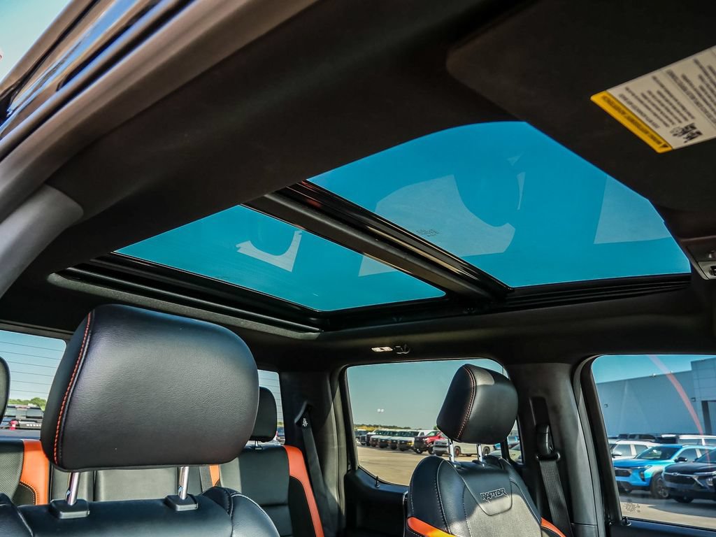 Used 2018 Ford F150 Raptor w/ Equipment Group 802A Luxury AWD/4WD image 22