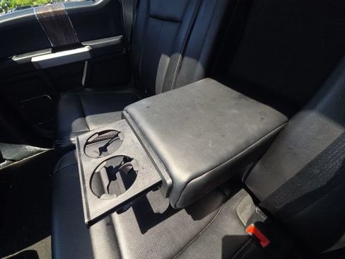 Used 2020 Ford F150 Lariat w/ Equipment Group 502A Luxury AWD/4WD image 15