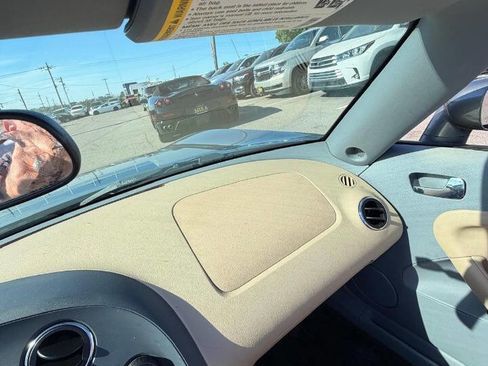 Used 2006 Pontiac Solstice Convertible w/ Premium Package RWD image 53