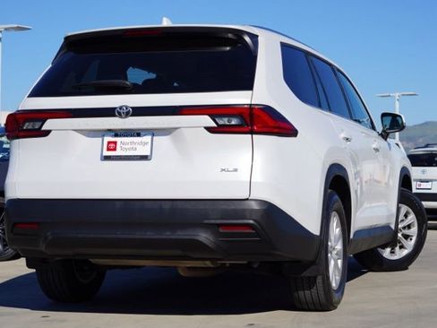 Certified 2024 Toyota Grand Highlander XLE image 5