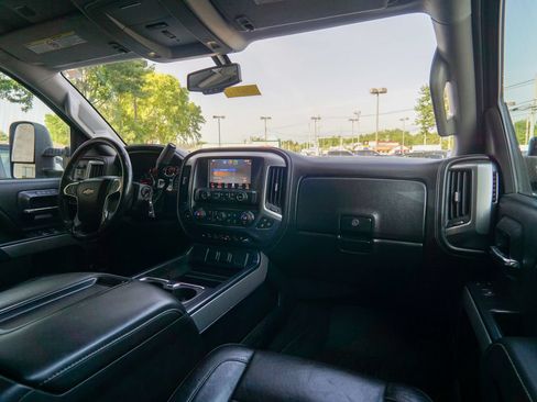 Used 2015 Chevrolet Silverado 2500 LTZ w/ Duramax Plus Package AWD/4WD image 14