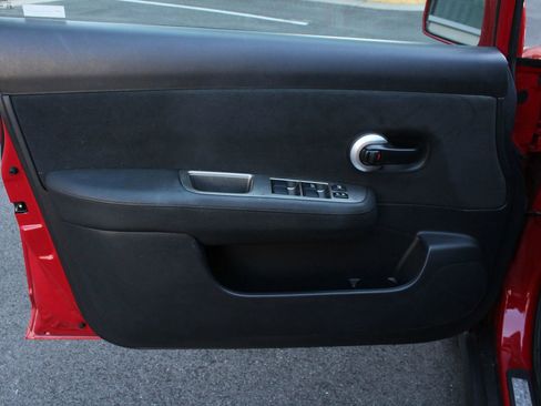 Used 2012 Nissan Versa 1.8 S w/ Plus Pkg FWD image 15