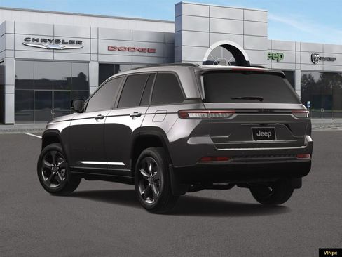 New 2025 Jeep Grand Cherokee Limited image 4
