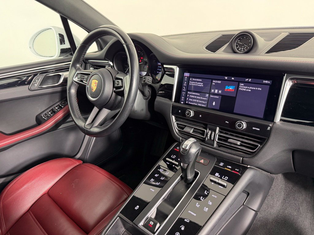 Used 2023 Porsche Macan AWD/4WD image 7