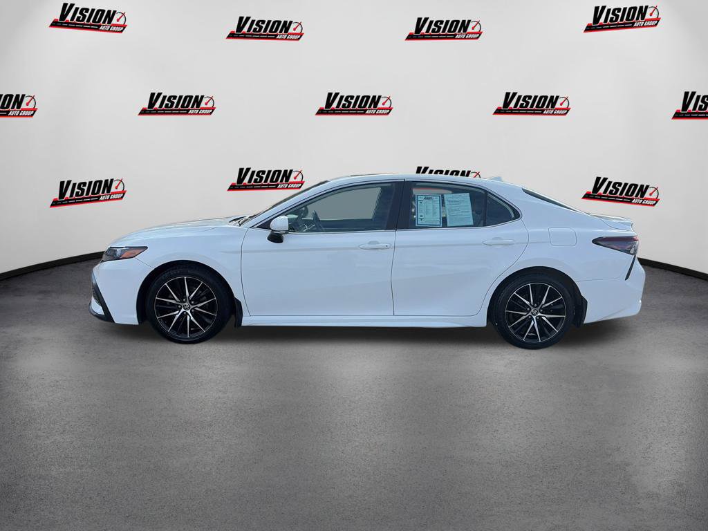 Used 2023 Toyota Camry SE w/ Cold Weather Package AWD/4WD image 8