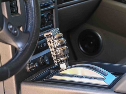 Used 2004 HUMMER H2 w/ Chrome Appearance Package image 29