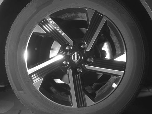 Used 2025 Nissan Sentra SV image 12