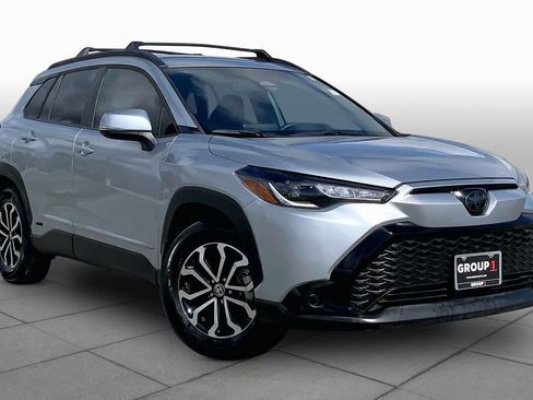 Used 2024 Toyota Corolla Cross AWD Hybrid image 3