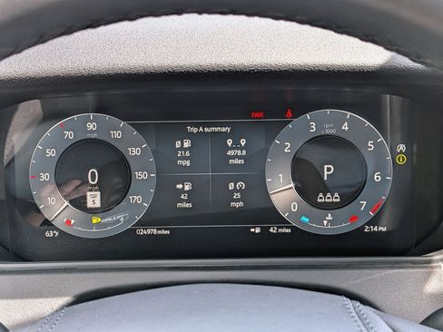 Used 2024 Land Rover Range Rover Velar S image 14