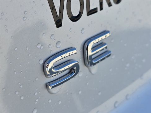 New 2026 Volkswagen Atlas Cross Sport SE image 7