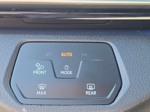 Used 2022 Volkswagen ID.4 Pro S RWD image 24
