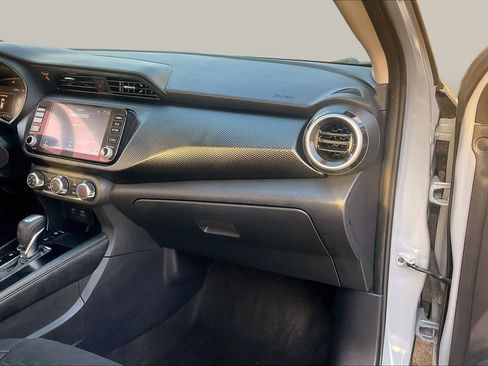 Used 2024 Nissan Kicks SV FWD image 18