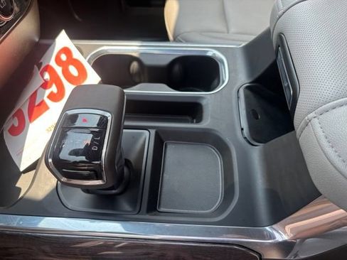 Used 2025 Chevrolet Silverado 1500 LTZ AWD/4WD image 19
